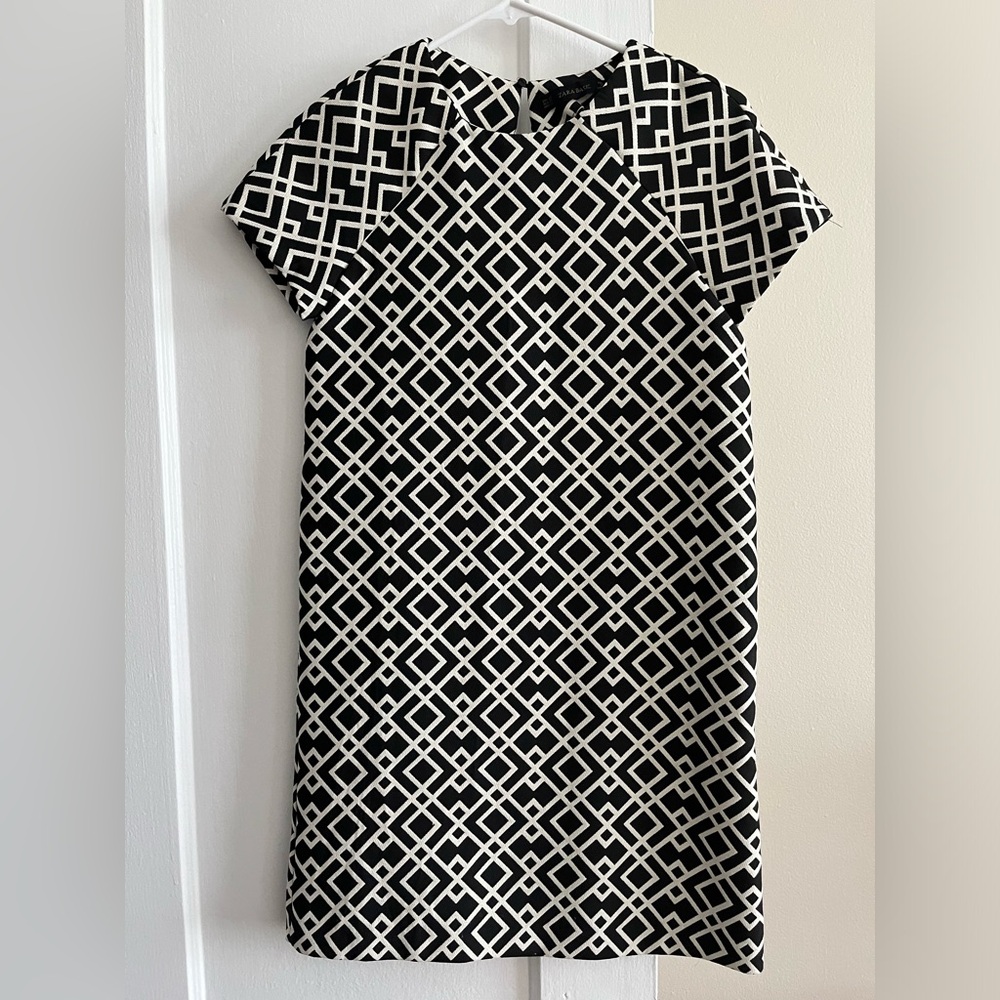 Zara Geometric Print Shift Mini Dress
